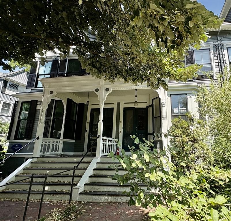 Photo of 33 Brewster ST, Cambridge, MA
