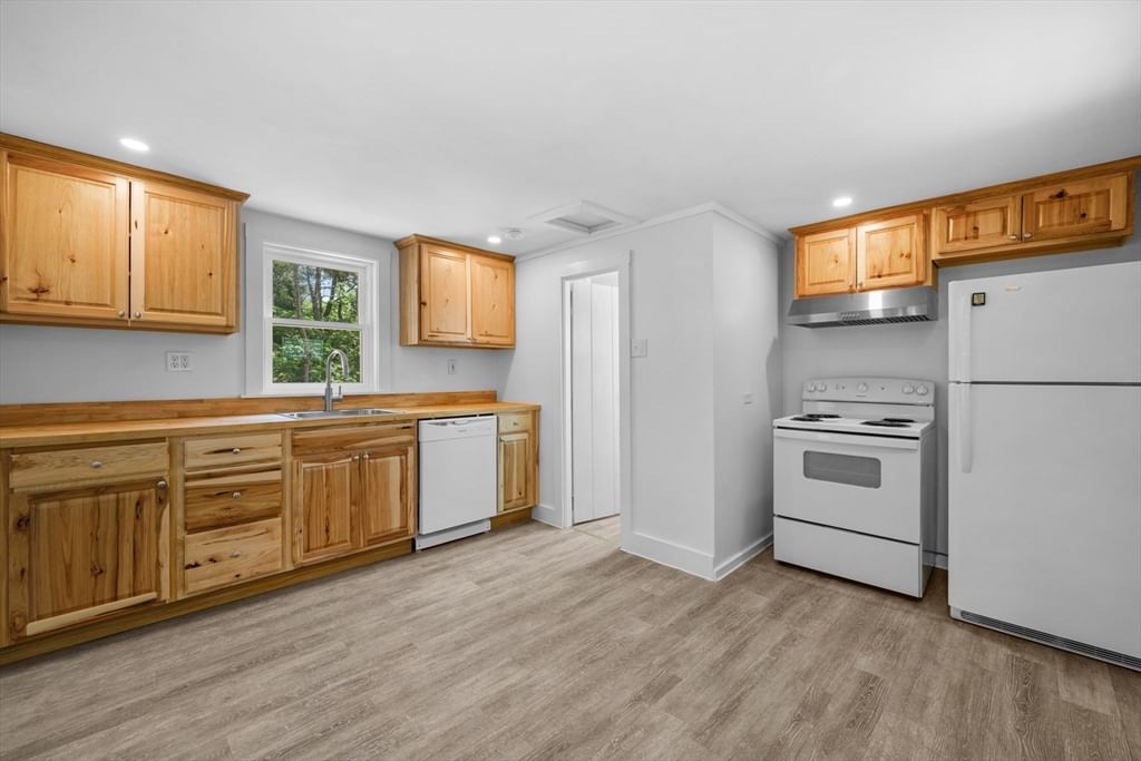 95 Shore Road #8, Truro, MA, 95 Shore Road #8, Truro, MA Photo #3