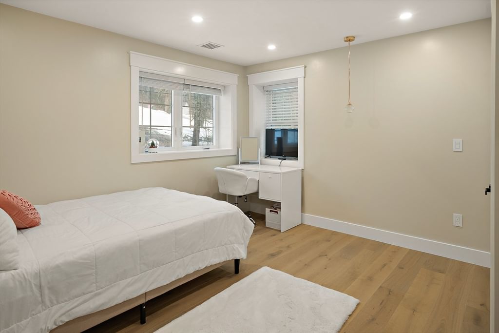 355 Maynard Rd, Sudbury, MA Photo #16