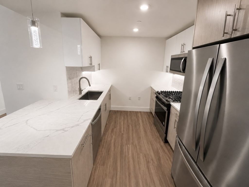 386 Market St #206, Boston, MA Photo #8