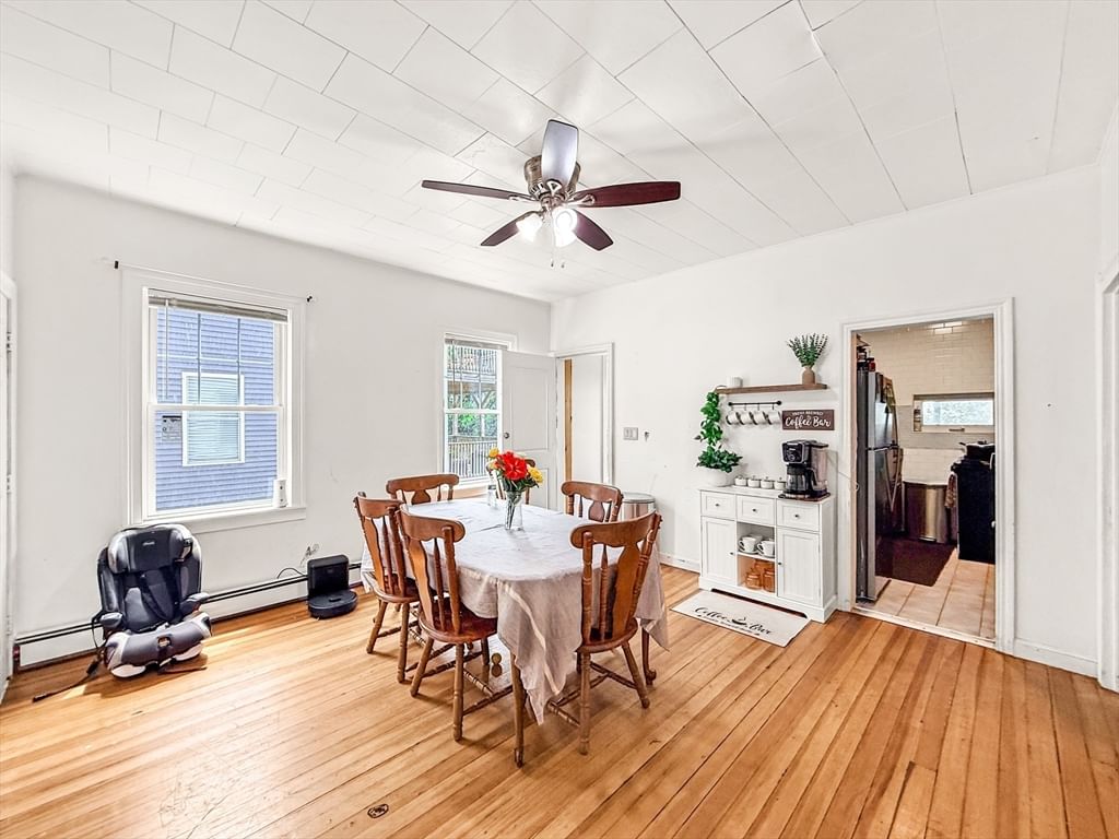 28 Meadow St, Fall River, MA, 28 Meadow St, Fall River, MA Photo #4