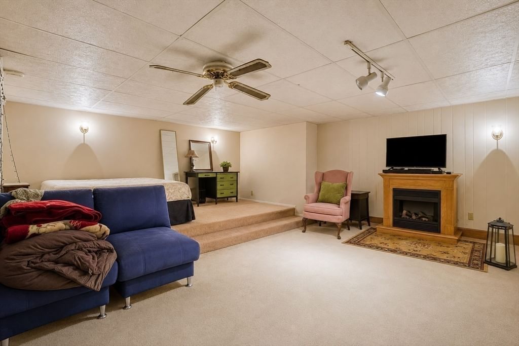 30 Dicsal Ln, Holyoke, MA, 30 Dicsal Ln, Holyoke, MA Photo #33