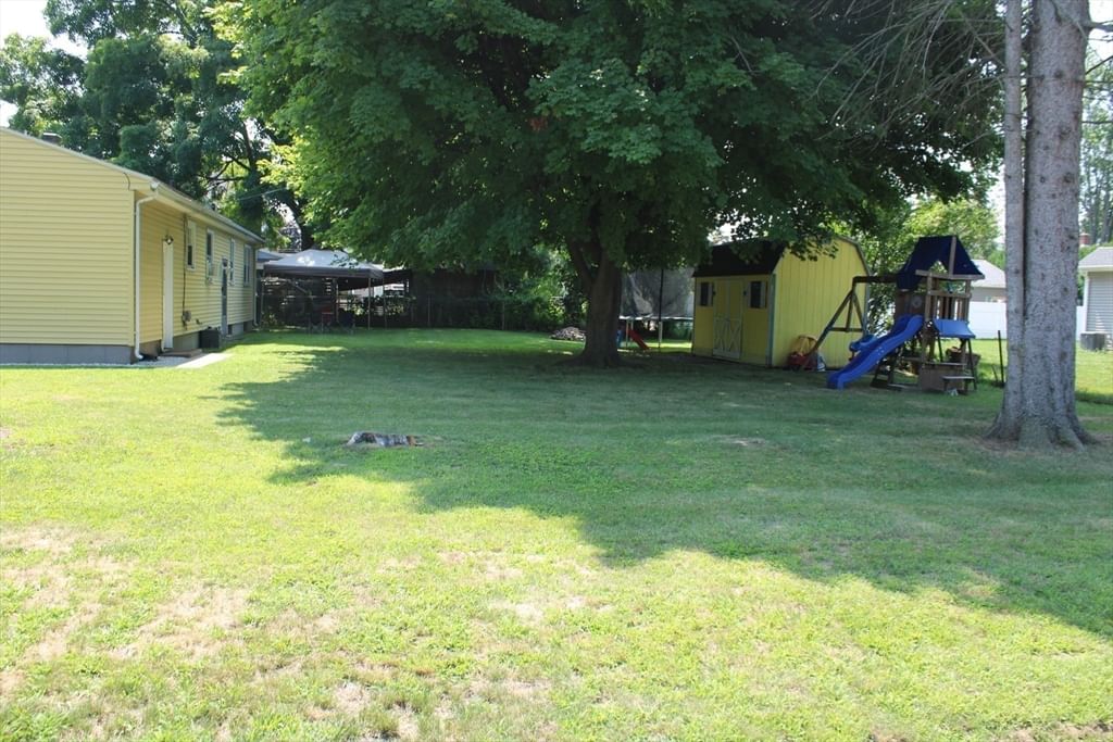 126 Warregan St, Chicopee, MA Photo #3