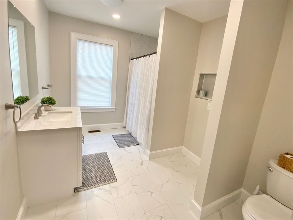 5 Ferdinand St, Worcester, MA, 5 Ferdinand St, Worcester, MA Photo #19