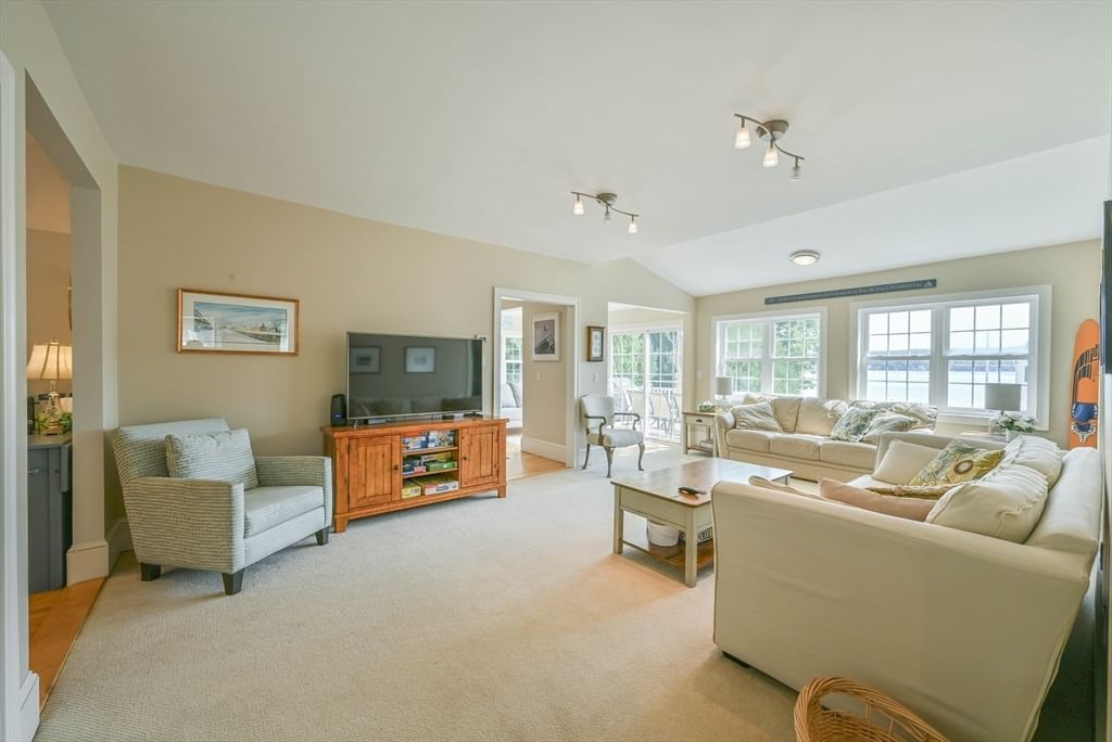 261 Thompson Road, Webster, MA, 261 Thompson Road, Webster, MA Photo #13