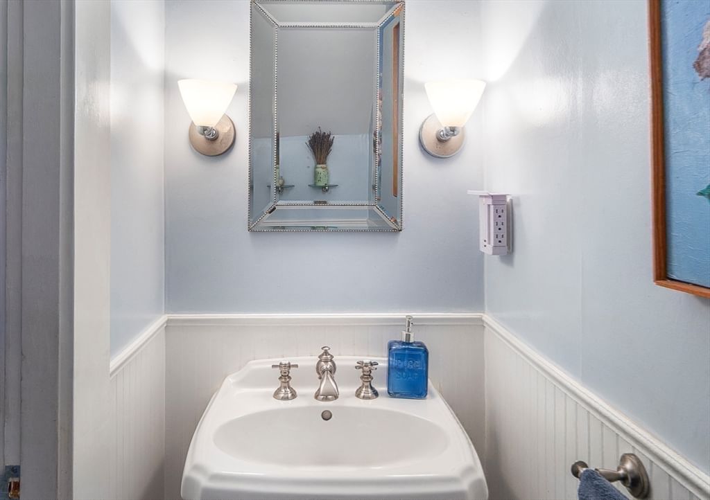 8 Oak Street, Winchester, MA, 8 Oak Street, Winchester, MA Photo #12