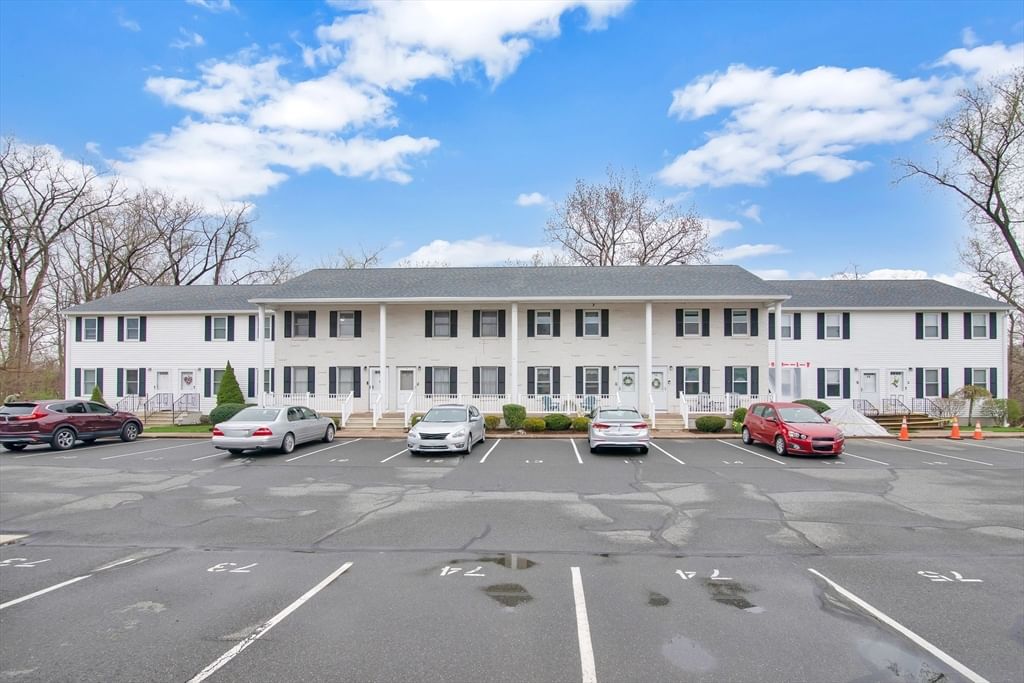 200 Lambert Ter #11, Chicopee, MA, 200 Lambert Ter #11, Chicopee, MA Photo #1