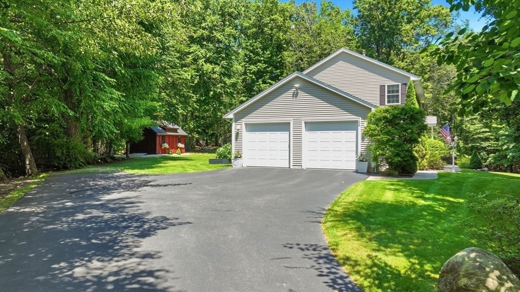 106 Valley Rd, Southampton, MA Photo #5