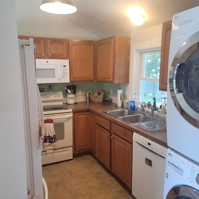 32 Chadwick Ave, Barnstable, MA, 32 Chadwick Ave, Barnstable, MA Photo #3
