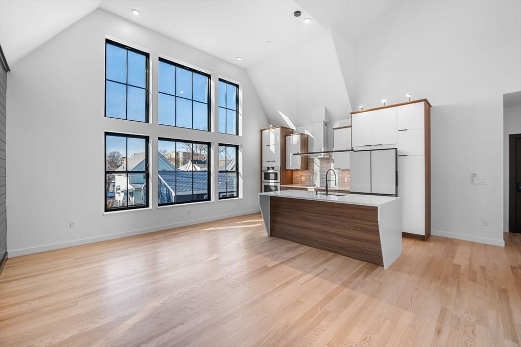 11 Boynton St #203, Swampscott, MA, 11 Boynton St #203, Swampscott, MA Photo #2