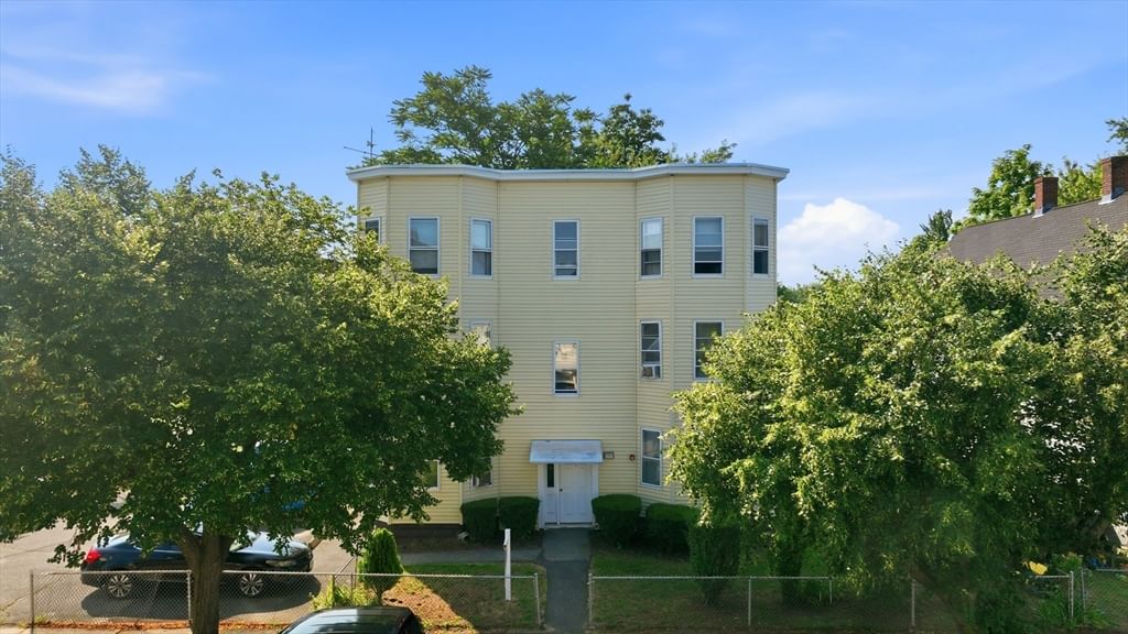 109 Grover St, Springfield, MA, 109 Grover St, Springfield, MA Photo #2