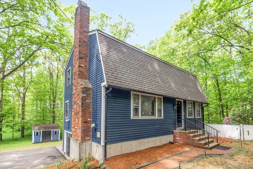 9 Colonial Rd, Sutton, MA, 9 Colonial Rd, Sutton, MA Photo #1