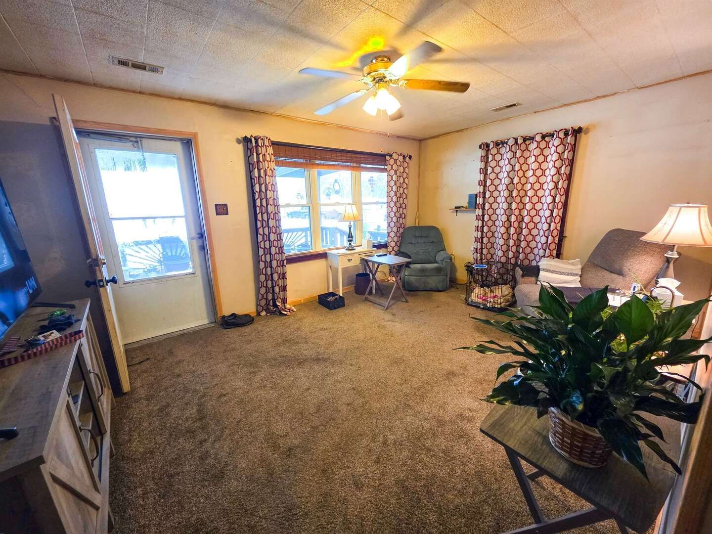 105 S Watkins Street #0, Cisne, IL 62823 — exterior view