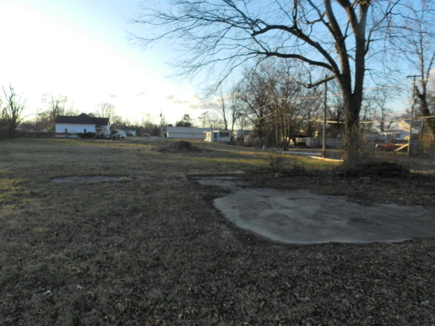 28 Sycamore St Street #0, Harrisburg, IL 62946 — bedrooms view