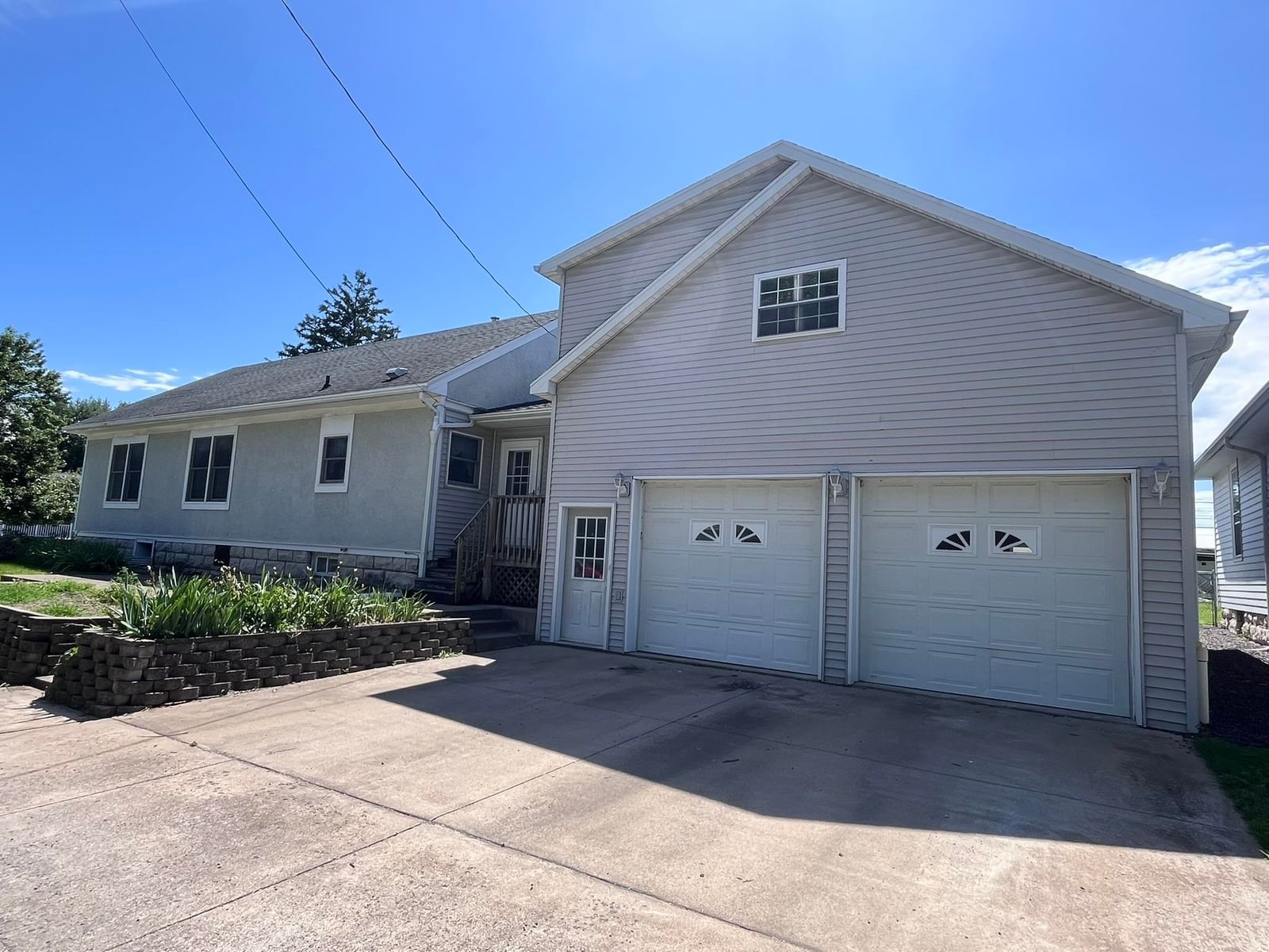 2231 Ohio Street, Quincy, IL 62301 — exterior view