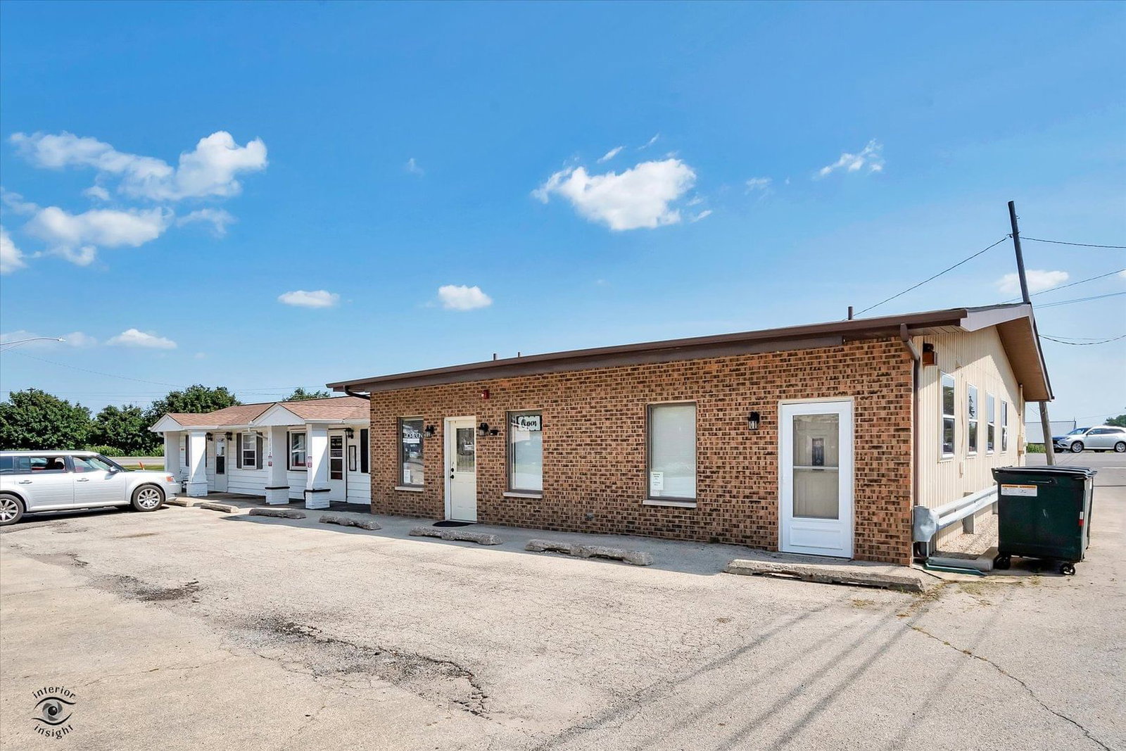 1112 E Railroad Street, Sandwich, IL 60548 — exterior view