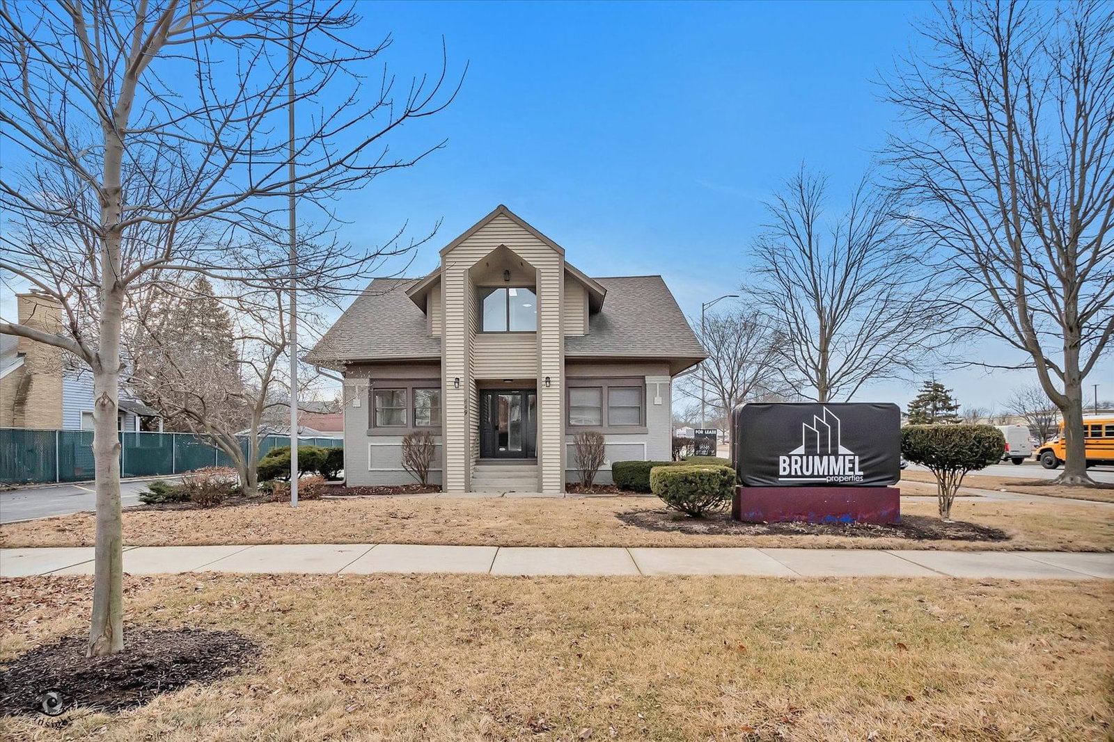 849 N Ellsworth Street, Naperville, IL 60563 — exterior view