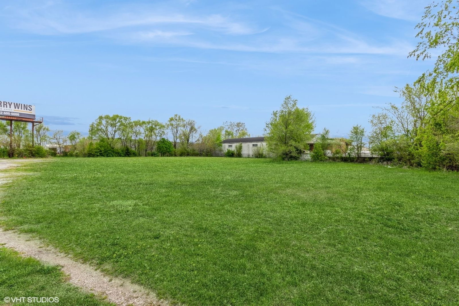 2365 W Jefferson Street, Joliet, IL 60435 — living view