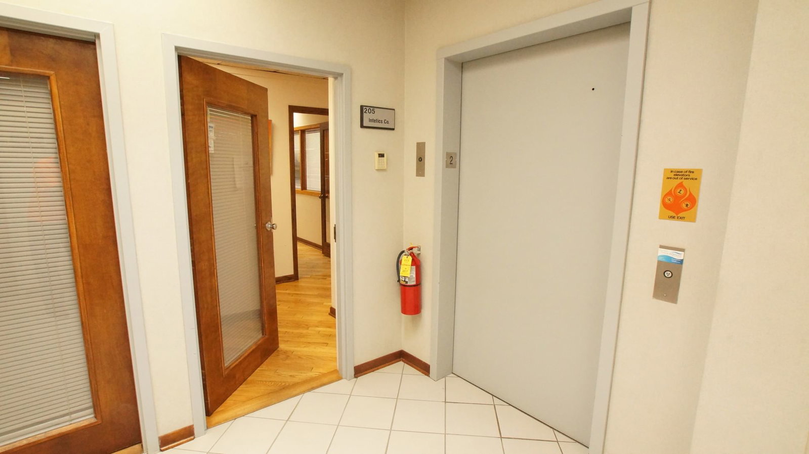 809 RIDGE Road #205, Wilmette, IL 60091 — exterior view