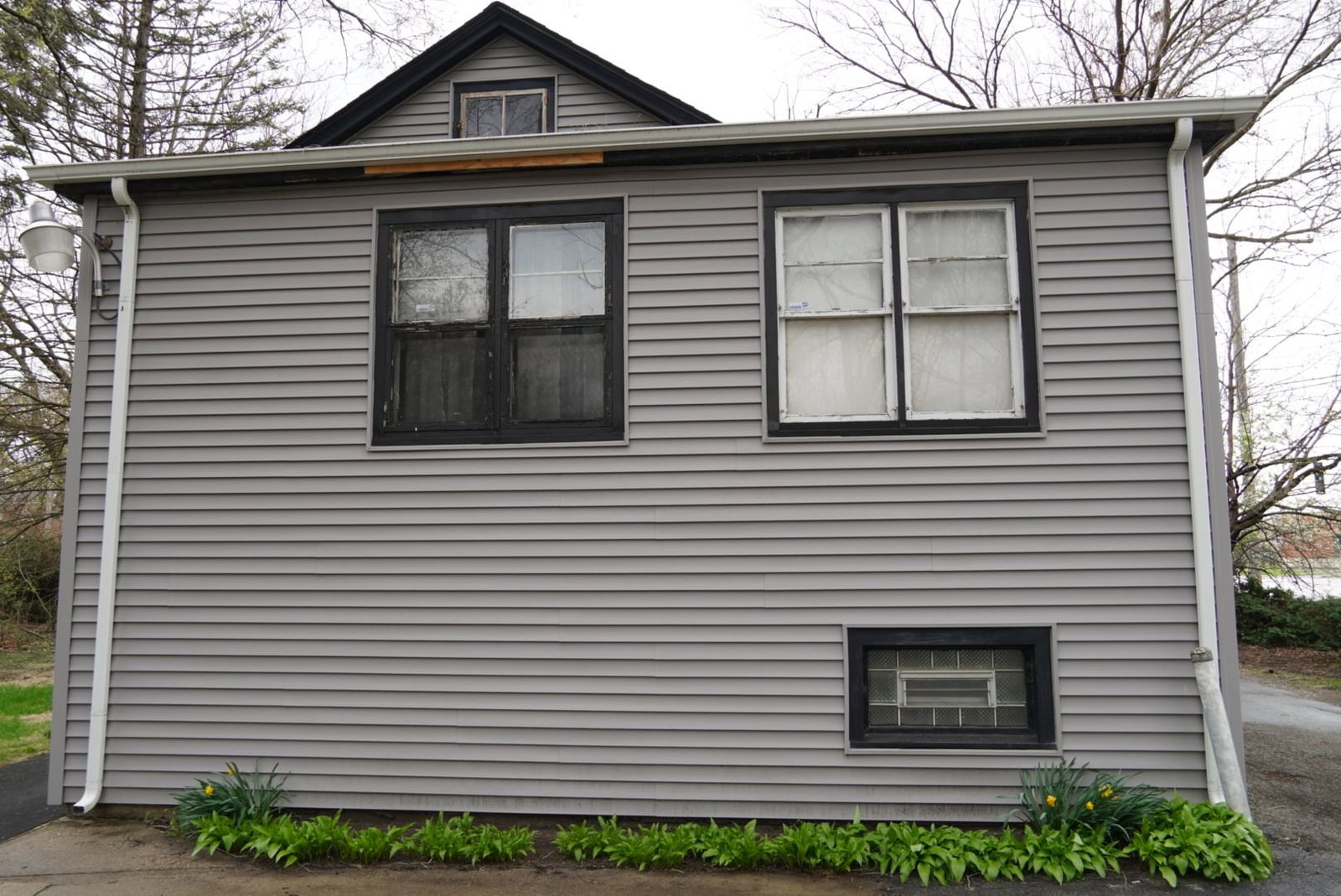 16707 Dixie Highway, Hazel Crest, IL 60429 — exterior view
