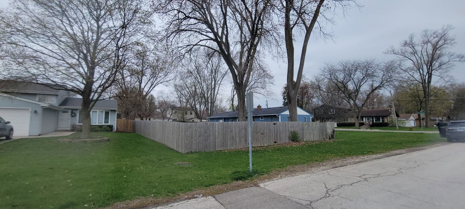 27 Wilbur Avenue, Warrenville, IL 60555 — exterior view