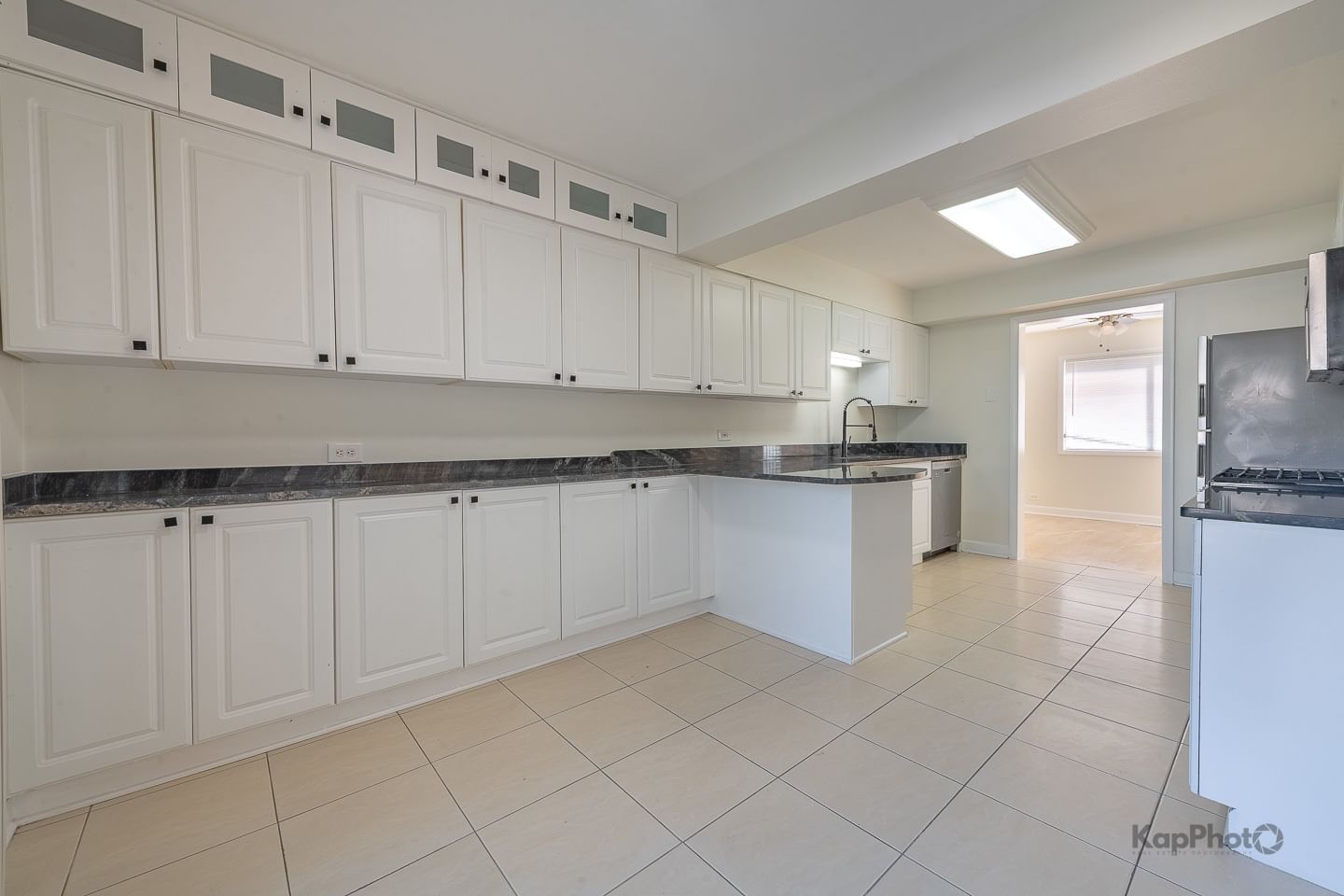 Listing photograph 7 of 713 Mariner