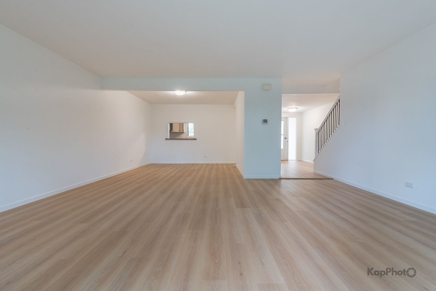 Listing photograph 6 of 1087 Mohegan