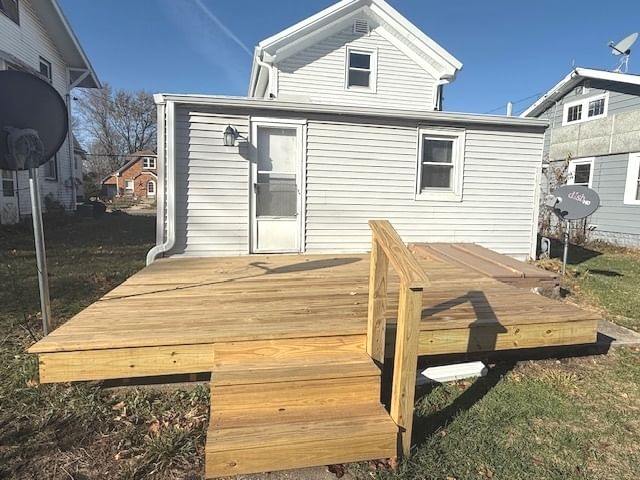 406 S Division Avenue, Polo, IL 61064 — exterior view