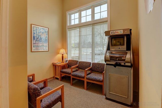 581 Sullivan Road #B, Aurora, IL 60506 — exterior view