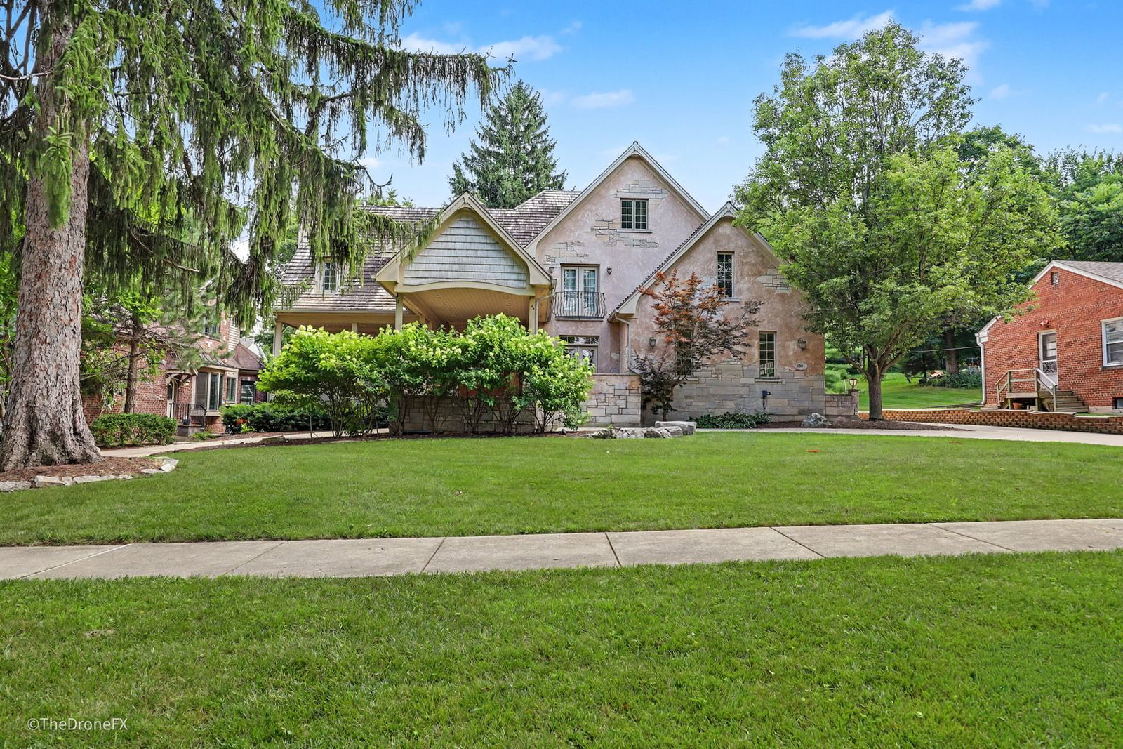 130 Fuller Road, Hinsdale, IL 60521 — exterior view