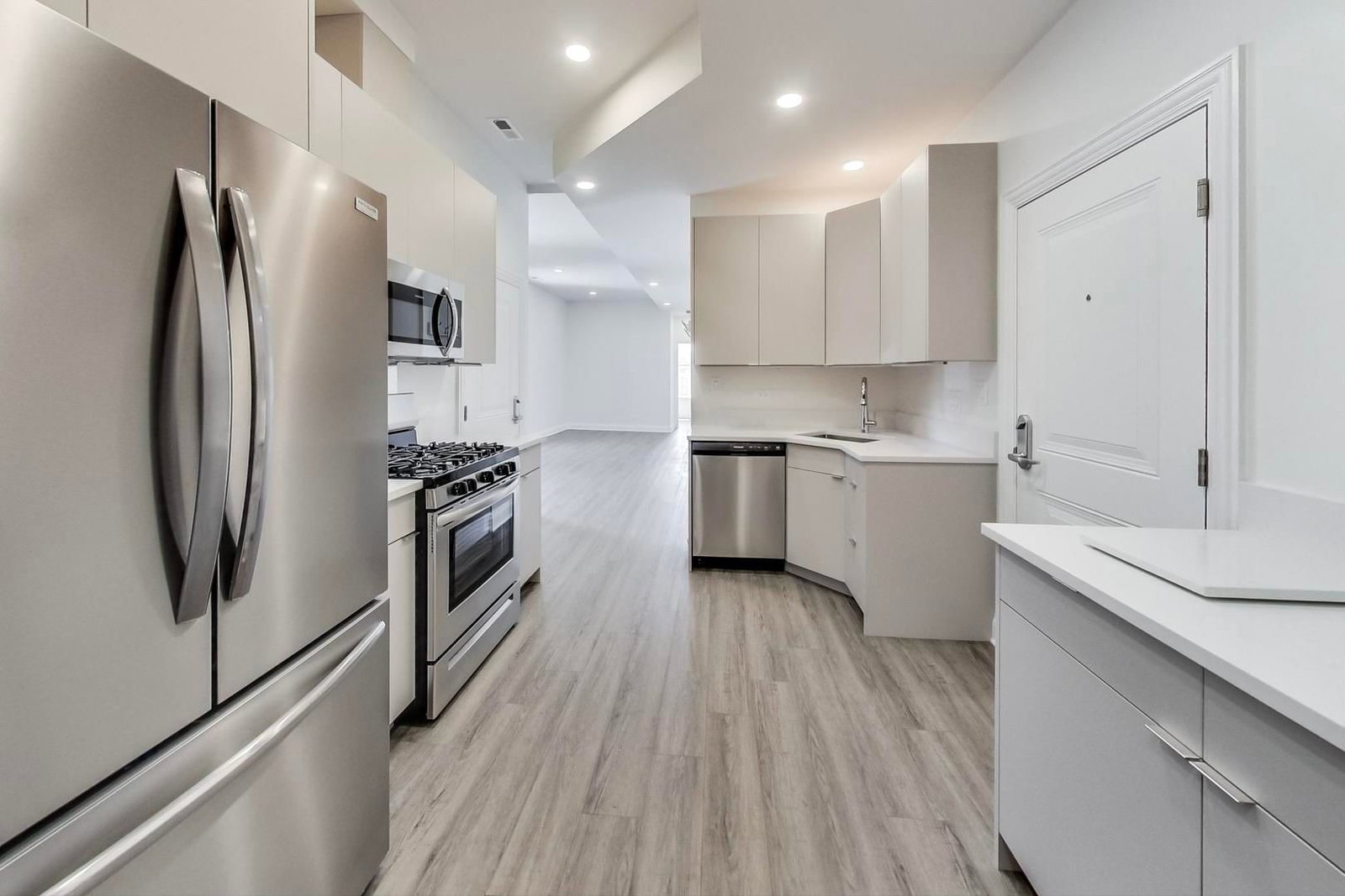 2312 W Ohio Street #2S, Chicago, IL 60612 — exterior view