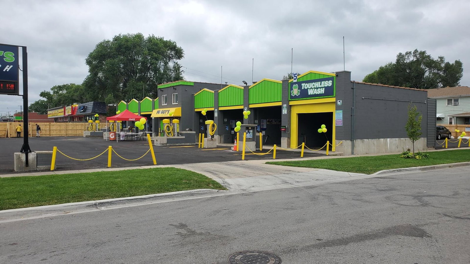 801 W Roosevelt Road, Maywood, IL 60153 — exterior view