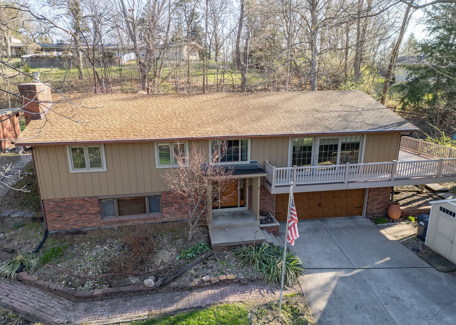 3 Heather Lane, Clinton, IA 52732 — exterior view