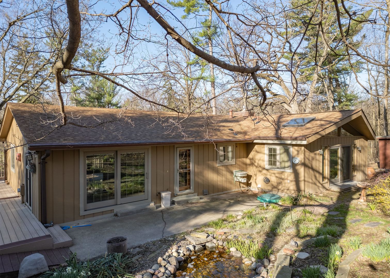 3 Heather Lane, Clinton, IA 52732 — exterior view