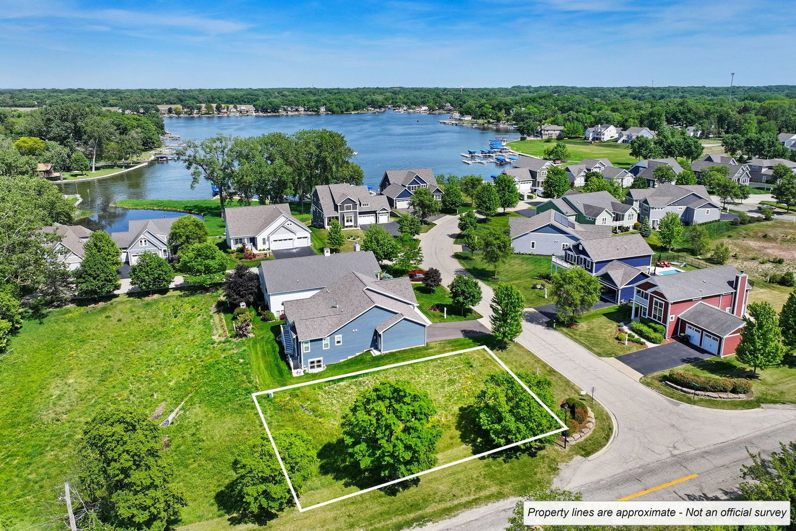 40729 N North Newport Drive, Antioch, IL 60002 — exterior view