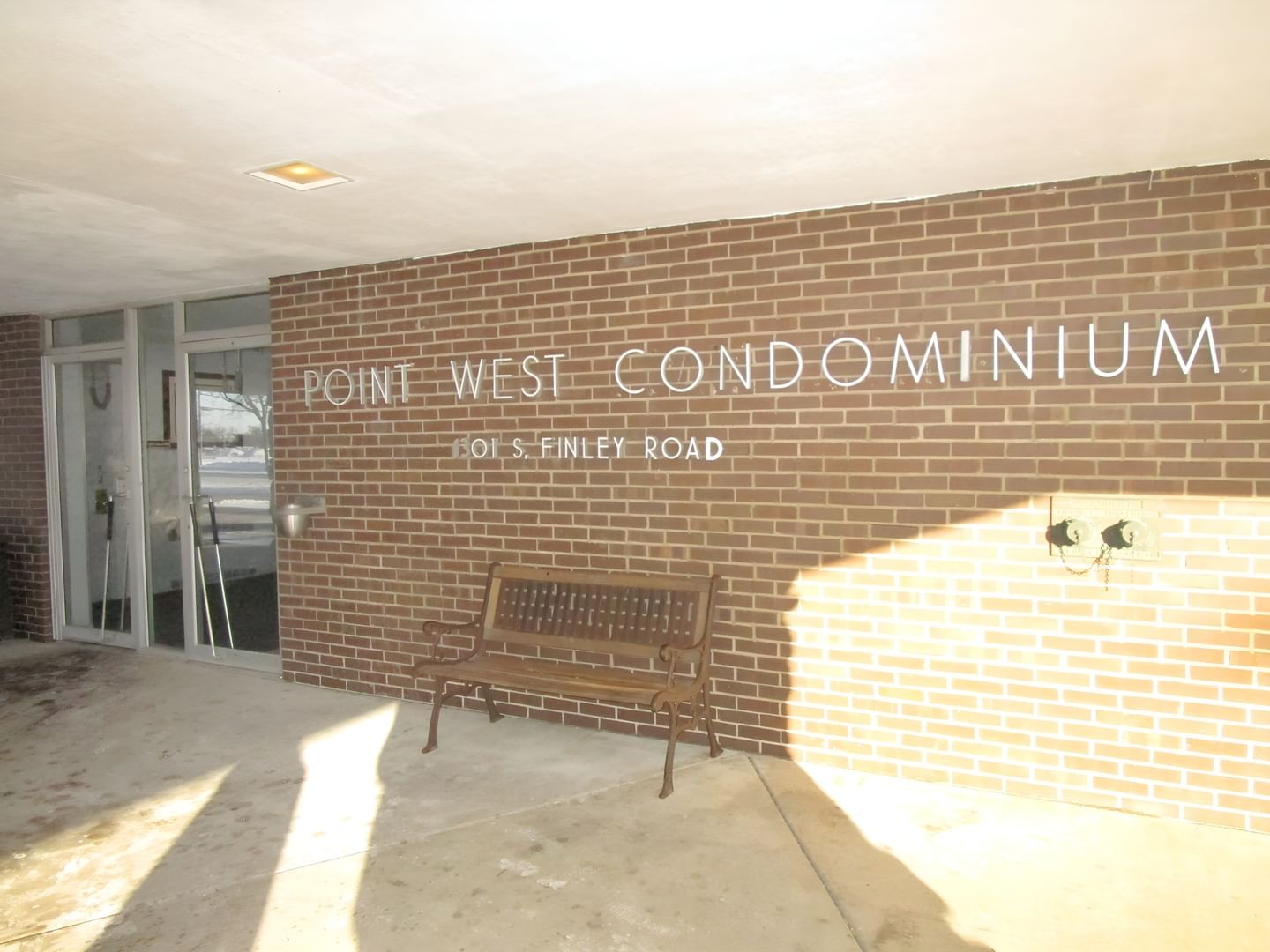 1301 S Finley Road #417, Lombard, IL 60148 — exterior view