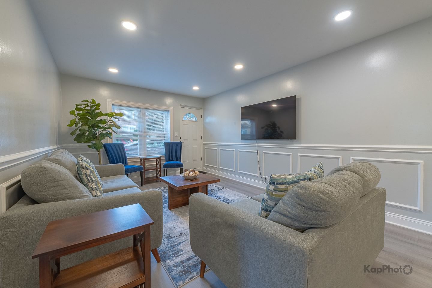 Listing photograph 6 of 6259 Peterson