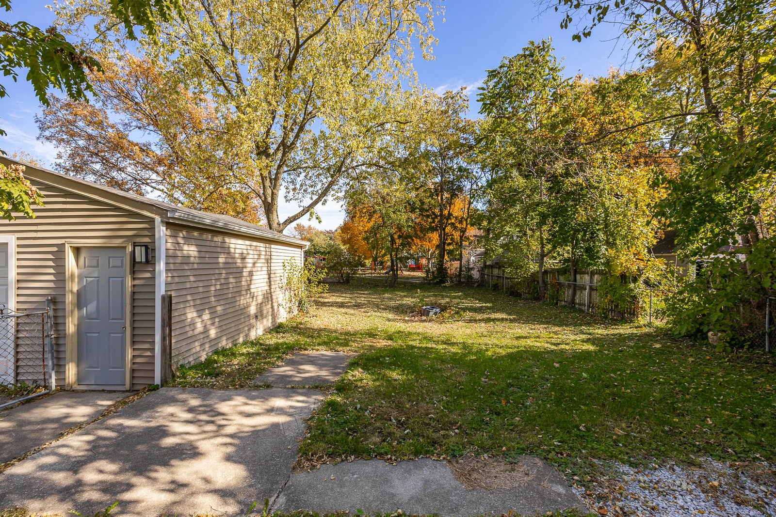209 N Hunter Street, Thornton, IL 60476 — kitchen view