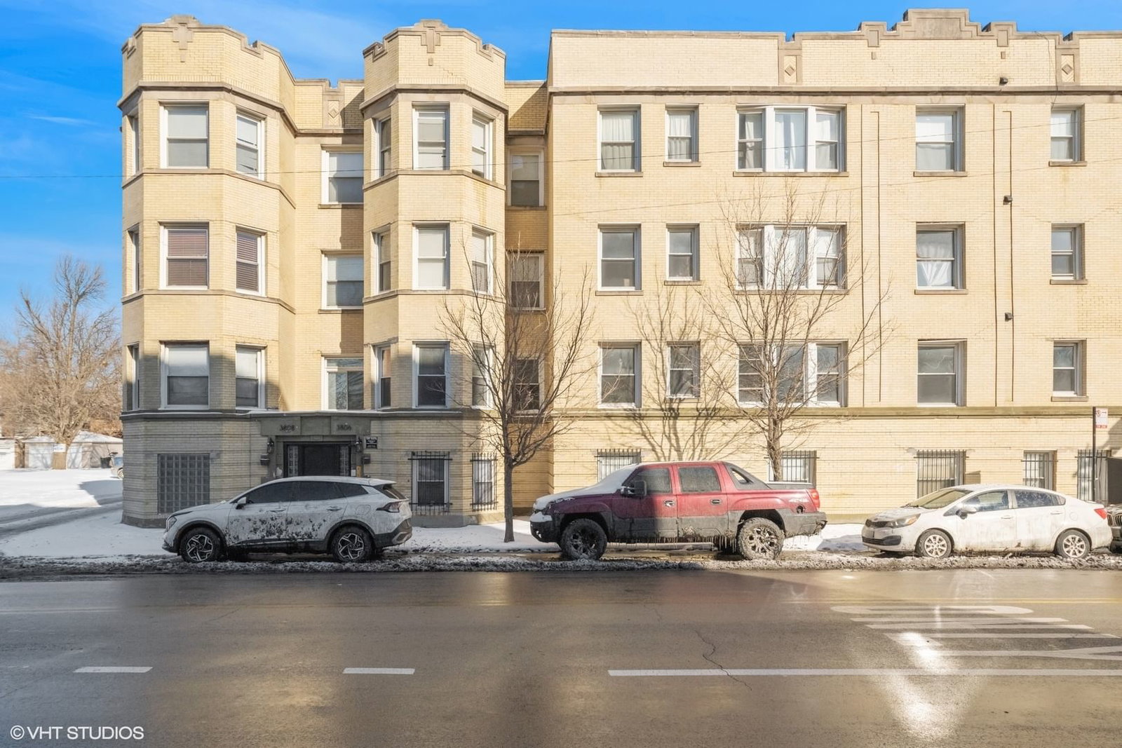 3806 W Washington Boulevard #D1, Chicago, IL 60624 — exterior view