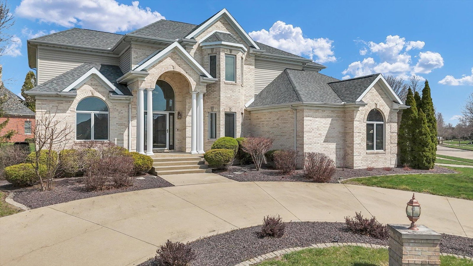 4412 Brittany Trail Drive, Champaign, IL 61822 — exterior view