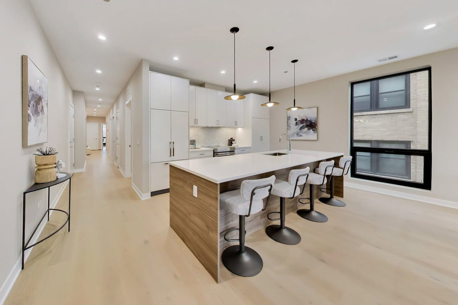 5114 S Kenwood Avenue #3B, Chicago, IL 60615 — exterior view
