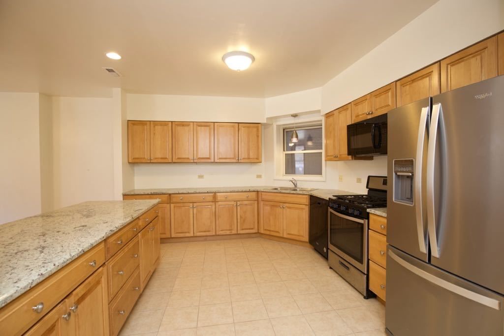 6713 N SHERIDAN Road #1N, Chicago, IL 60626 — exterior view