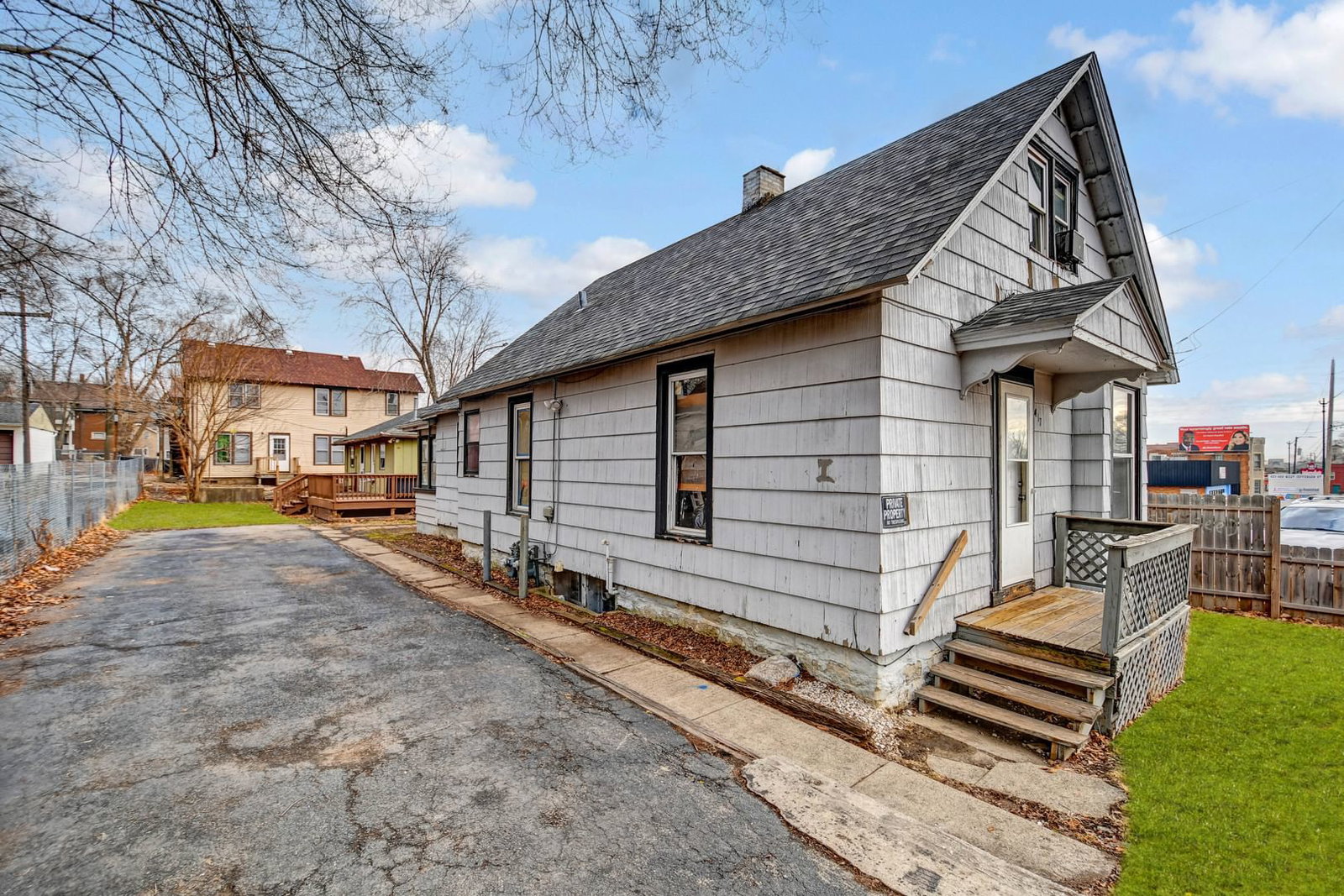 417 W Jefferson Street, Joliet, IL 60435 — exterior view