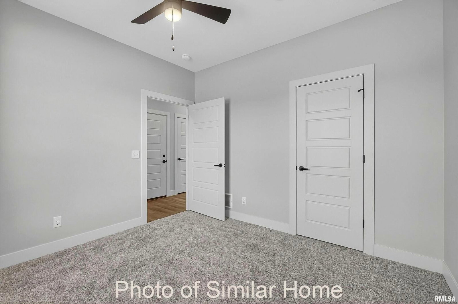 436 N 2ND Avenue, Eldridge, IA 52748 — kitchen view