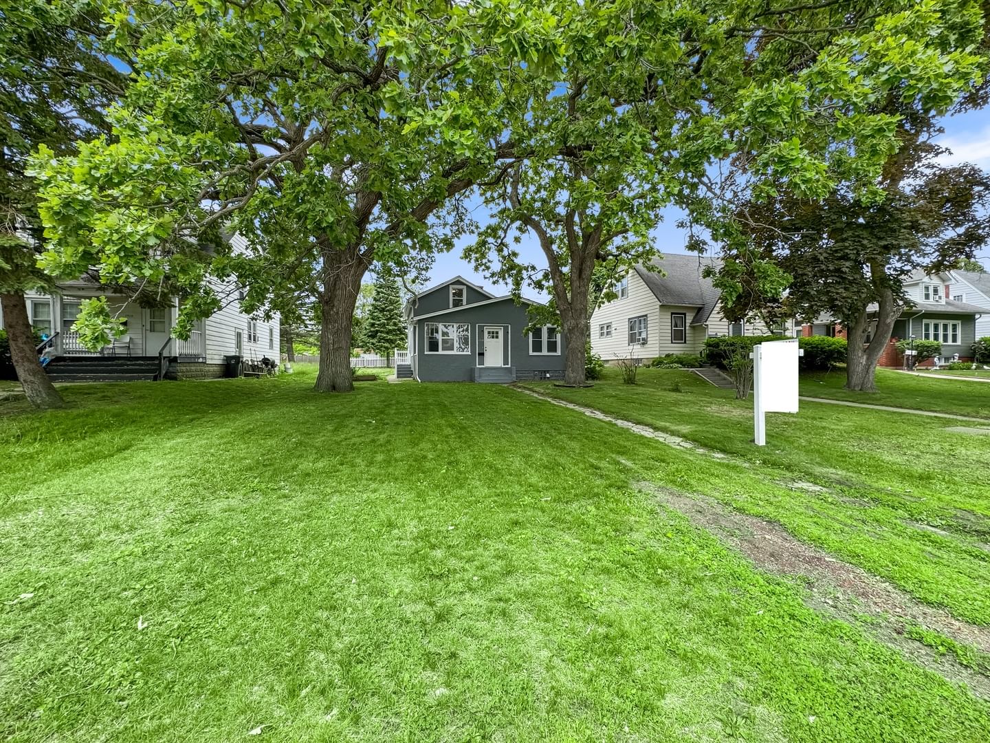1910 Elim Avenue, Zion, IL 60099 — exterior view