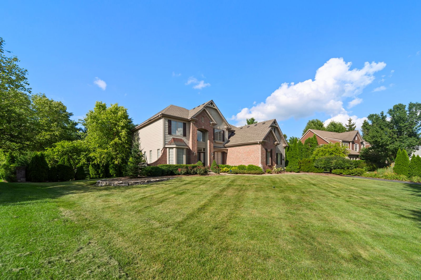 3818 Grand View Court, St. Charles, IL 60175 — exterior view
