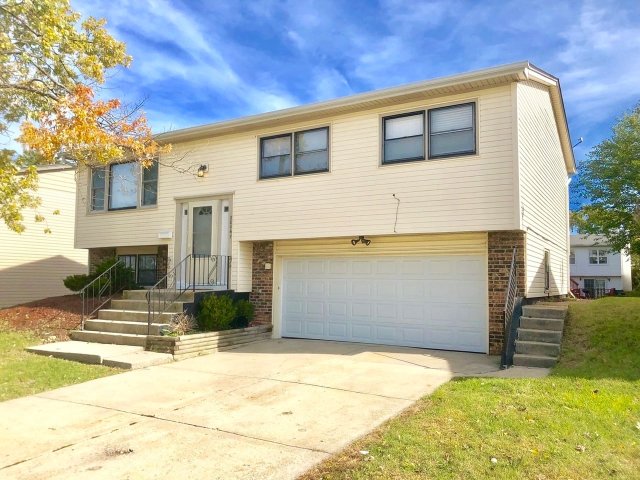 20067 Monterey Avenue, Lynwood, IL 60411 — exterior view
