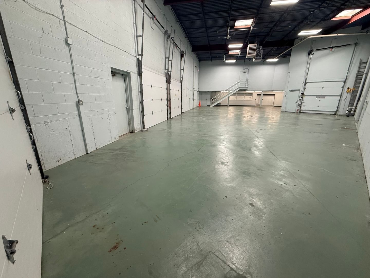 1881 Industrial Drive, Libertyville, IL 60048 — living view