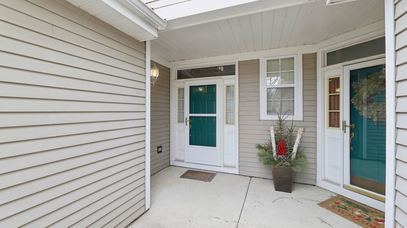 628 King Court #628, East Dundee, IL 60118 — exterior view