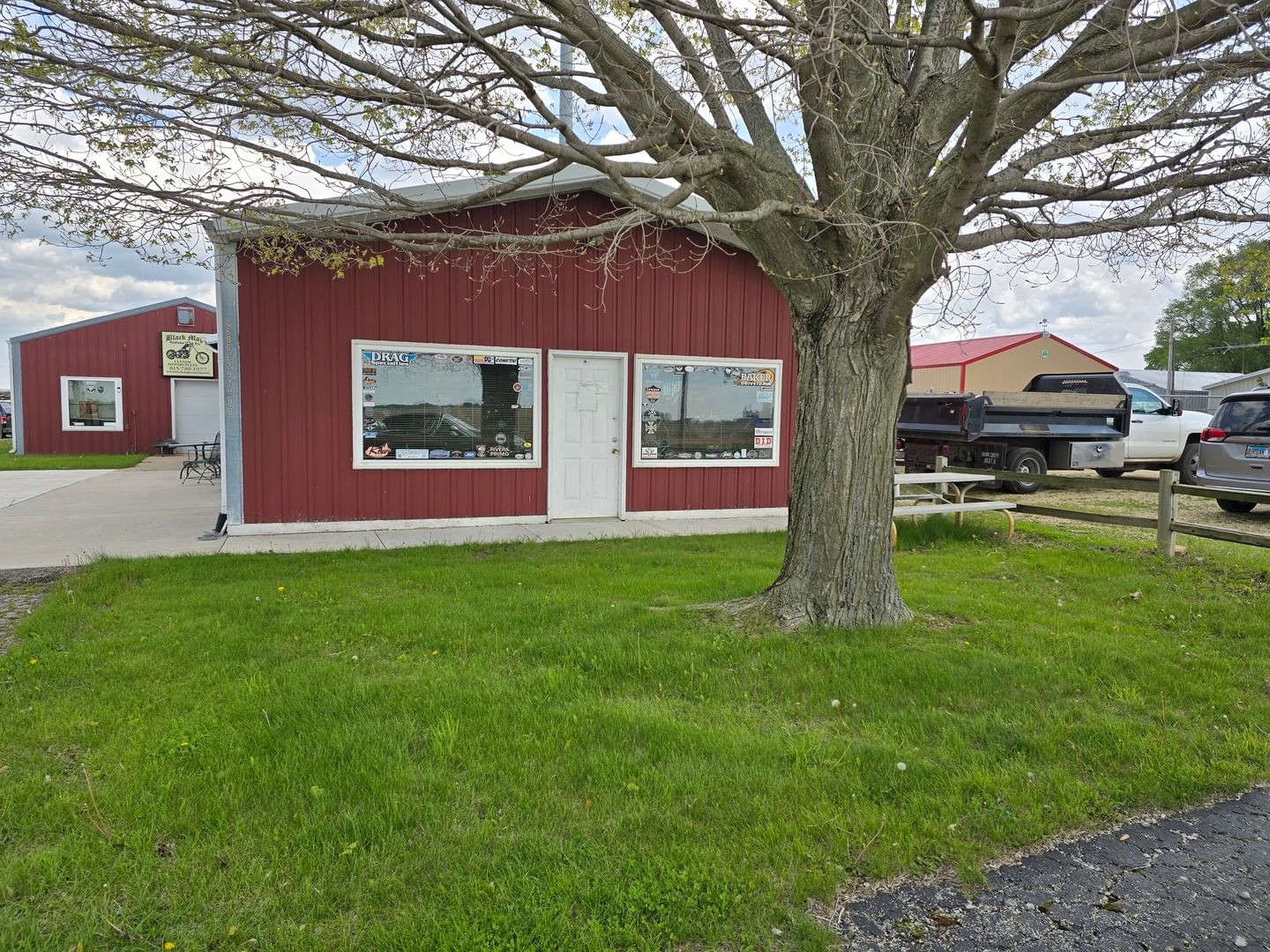 4686 E 29th Road, Sandwich, IL 60548 — exterior view